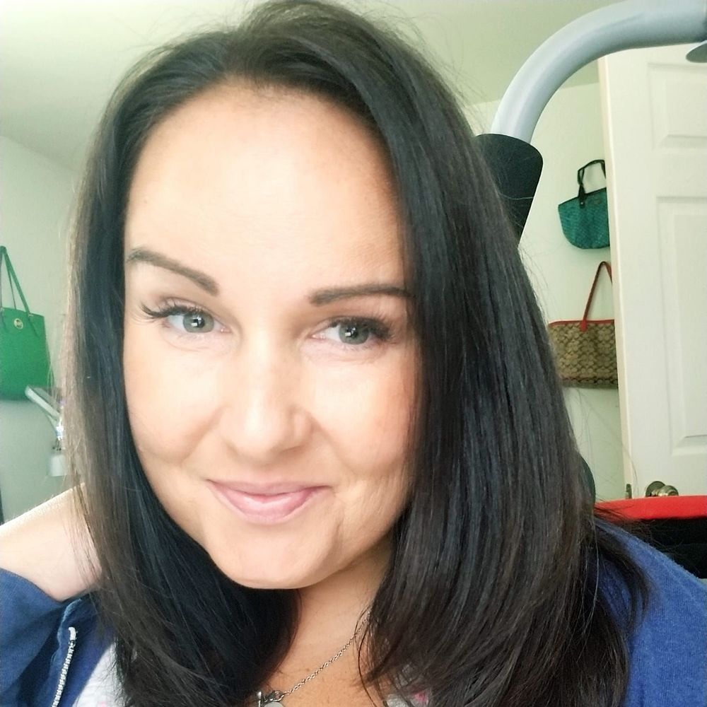 Meet your Posher, Monica